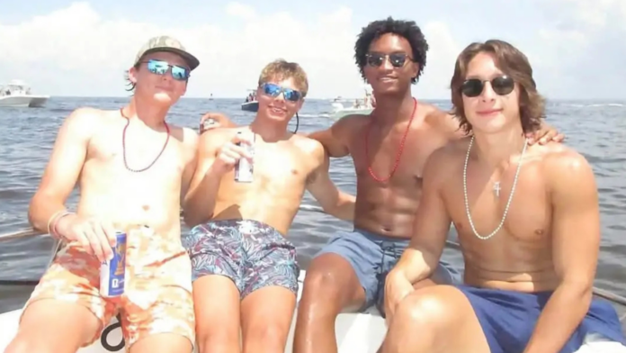 Nolan Xavier Wells, jovem encontrado morto após passeio nos EUA, com amigos
