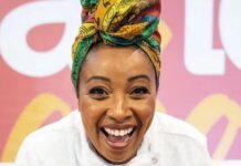 De gerente de banco a referência na Gastronomia Sustentável, conheça o trabalho da chef Maristella Sodré Chef Maristella Sodré sorrindo em evento de gastronomia.