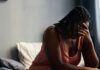 SUS oferece teleatendimento psicológico gratuito para mulheres em situação de violência e mães atípicas Mulher vitima de violência