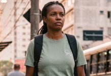 A mulher negra se move o dia inteiro, quase nunca por ela! Mulher negra na rua