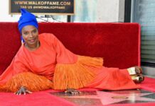 Angelique Kidjo faz história como primeira cantora africana na Calçada da Fama de Hollywood Angelique Kidjo na Calçada da Fama