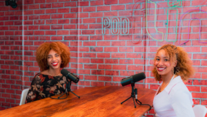 Gaby Ferraz e Joanna Fernanda, criadoras do Afrofrancês