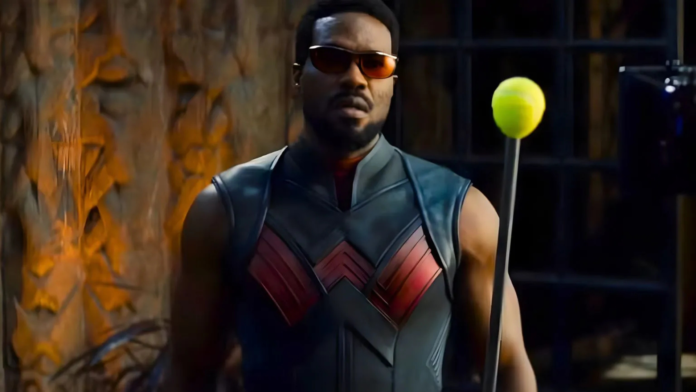 Yahya Abdul-Mateen II em cena como protagonista de Magnum