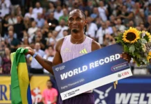 É do Brasil: Alison dos Santos quebra recorde mundial dos 400m