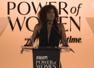 “É difícil se sentir poderosa quando homens brancos continuam ferrando tudo”, diz Issa Rae