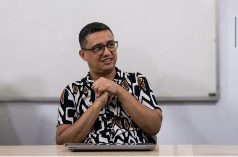 ‘Oyá por Nós’: Sidnei França, carnavalesco da Mangueira, defende a liberdade religiosa e explica o samba-enredo de 2027