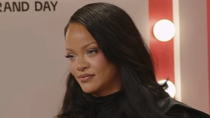Rihanna na live da Fenty Beauty