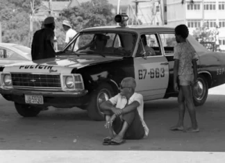 A história por trás da foto mais simbólica de Cartola